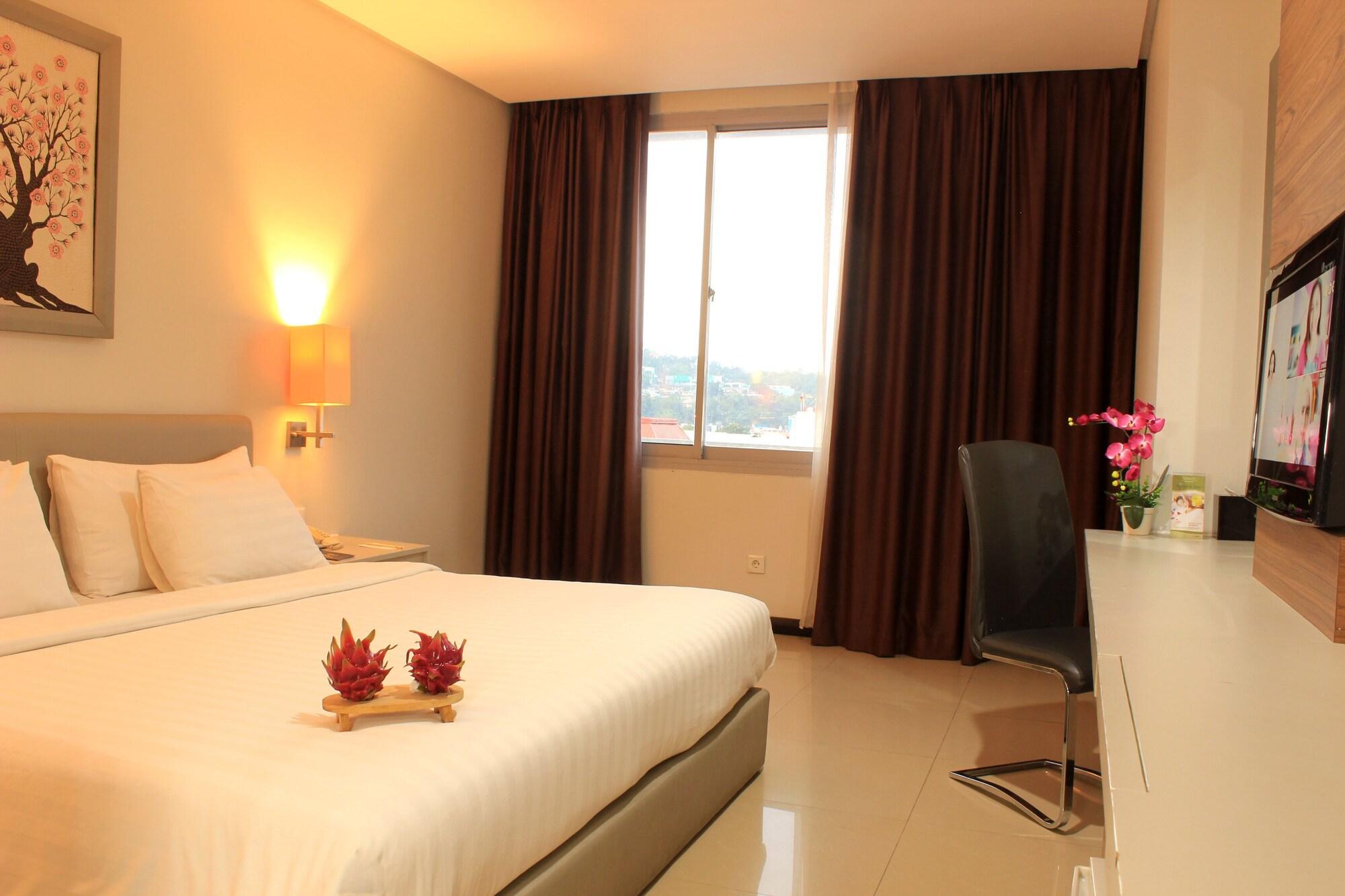 Swiss-Belexpress Jayapura Hotel Exterior foto