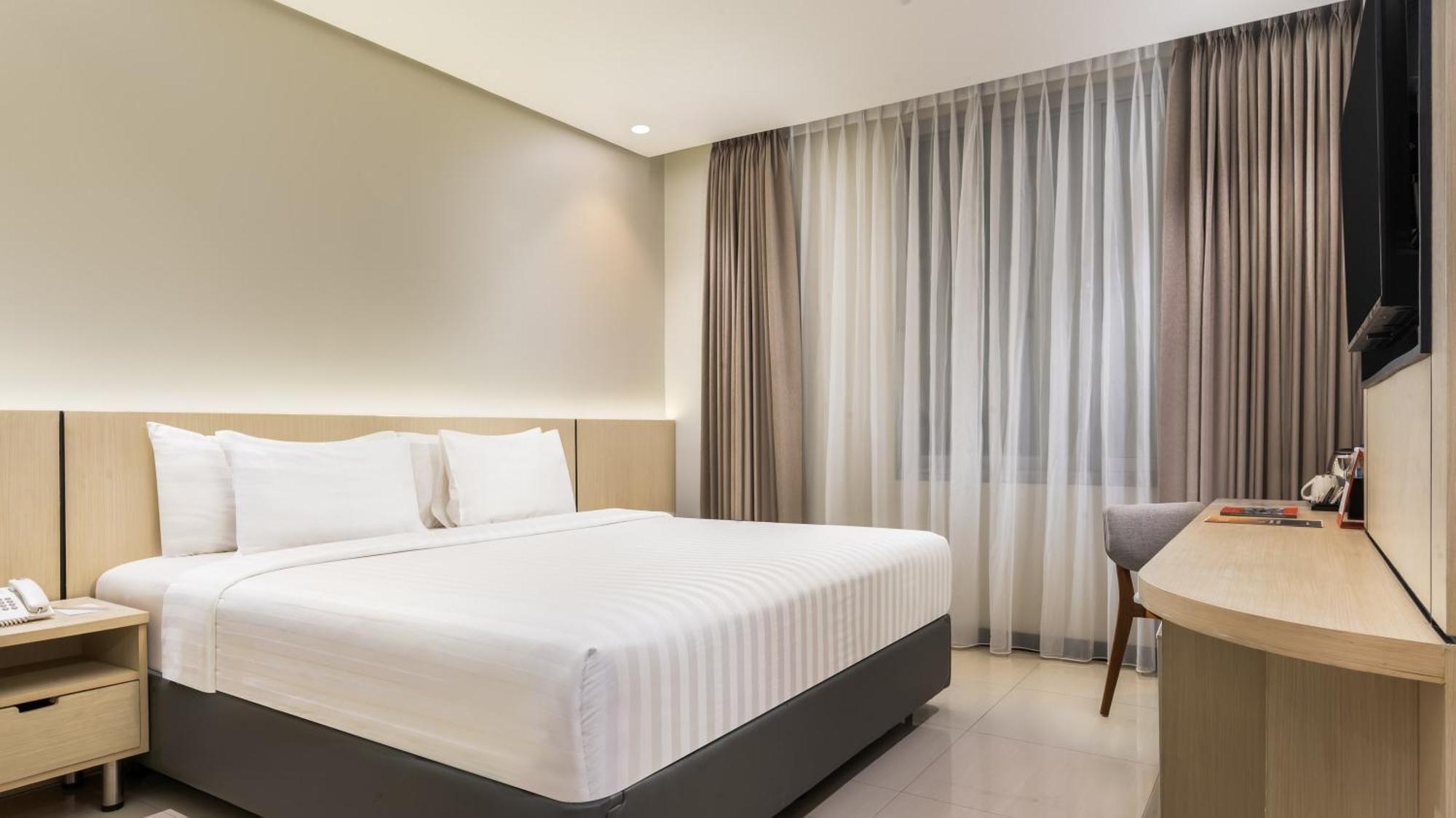 Swiss-Belexpress Jayapura Hotel Exterior foto