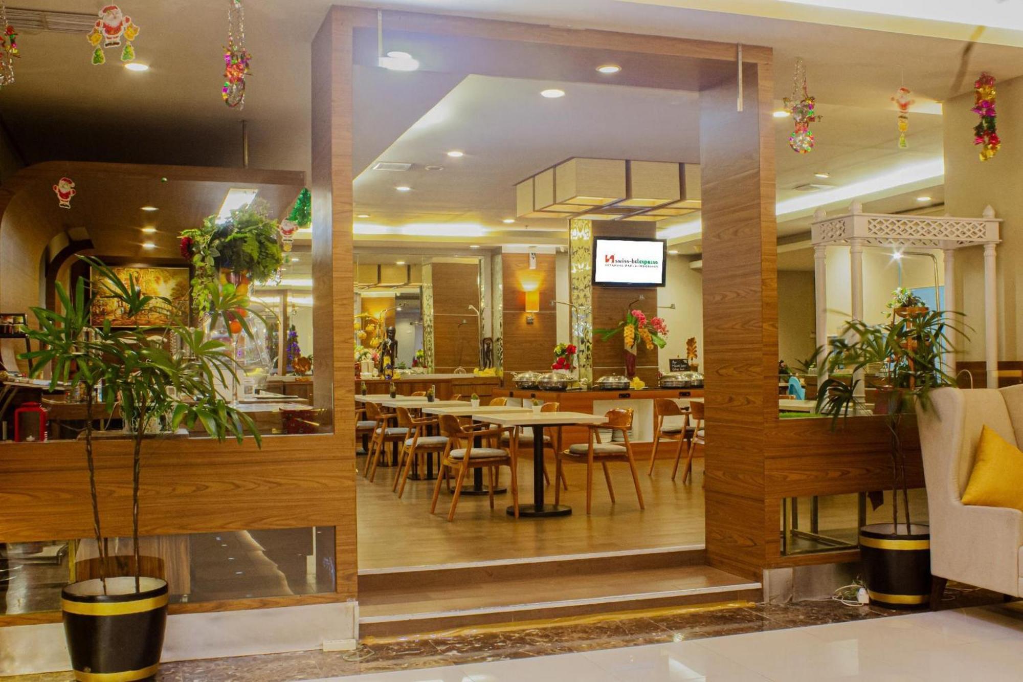 Swiss-Belexpress Jayapura Hotel Exterior foto